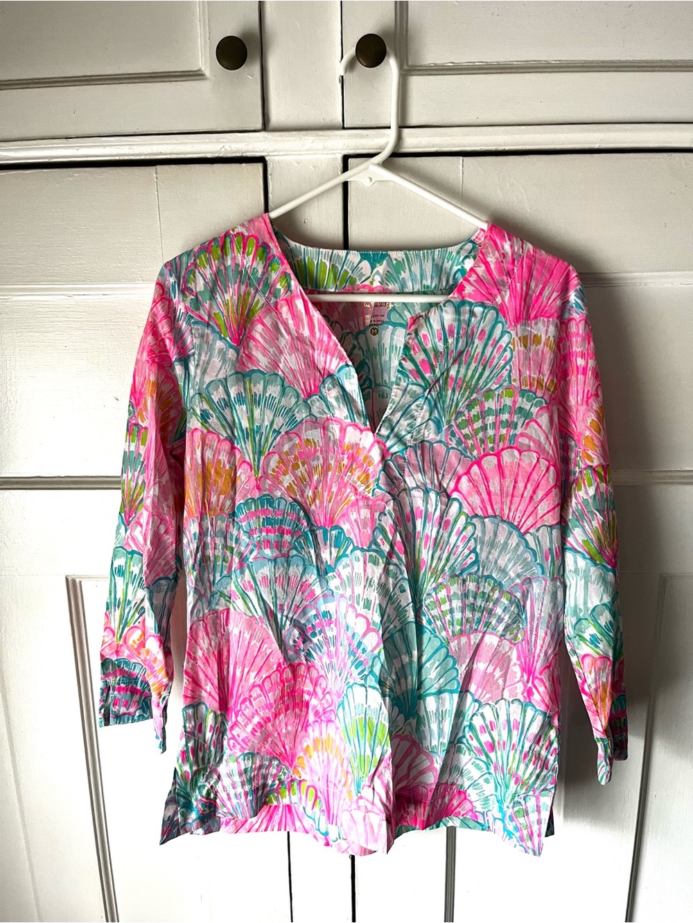 Lilly Pulitzer "Oh Shello" Matching 2-piece Set - Med. Top, Size 6 Shorts - Picture 2 of 16
